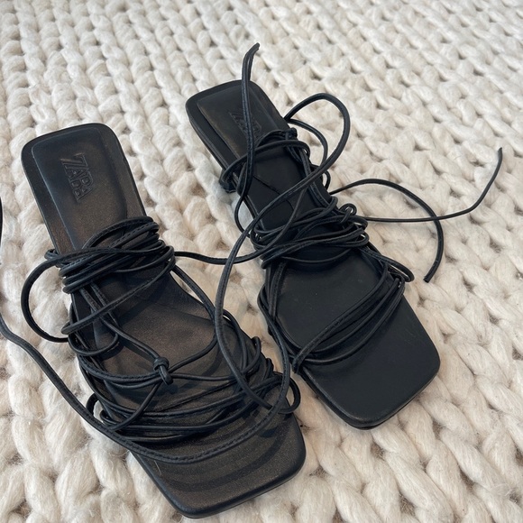 Heeled Strappy Leather Sandals Black Size 5 - Picture 4 of 9